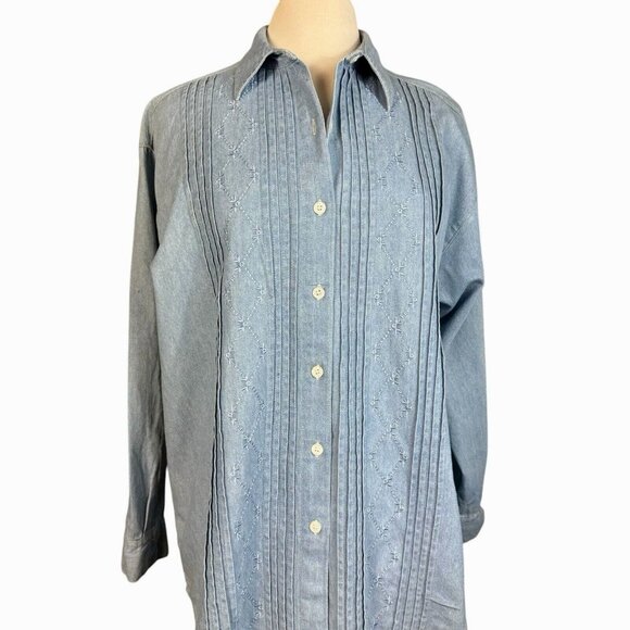 Clementine Vintage Woman's Blue Denim Button Down Shirt Size Medium Long sleeve - Picture 7 of 11